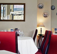 Le Petit Bourgeois - Restaurants Sydney