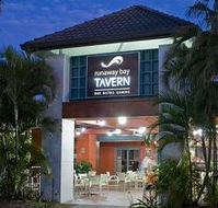 Runaway Bay Tavern - Restaurants Sydney