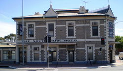 Southwark Hotel - Restaurants Sydney 1