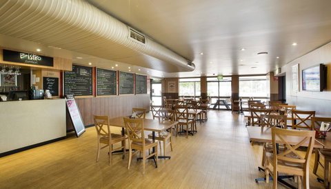 Castle Hill Tavern - Restaurants Sydney 2