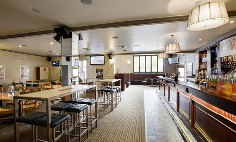 Castle Hill Tavern - Restaurants Sydney 3