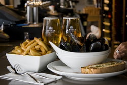 4 Pines Brewing Company - Restaurants Sydney 1