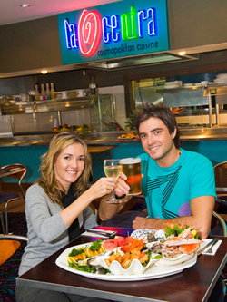 Vegas In Paradise - Restaurants Sydney 3