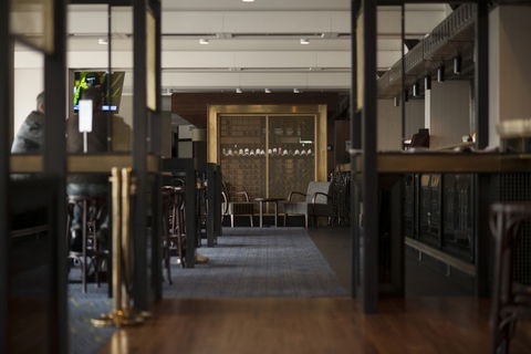 The Royal On The Waterfront - Restaurants Sydney 1
