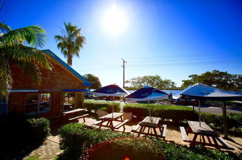 Hadleys Hotel - Restaurants Sydney 1