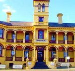 The Queenscliff Historic Royal Hotel - Restaurants Sydney