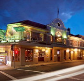 Town Hall Hotel - Restaurants Sydney
