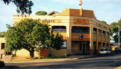 Royal Hotel Drouin - Restaurants Sydney