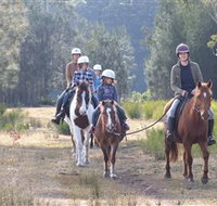 Horse Riding at Oaks Ranch and Country Club - Restaurants Sydney