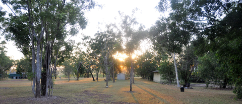 The Bark Hut Inn - Restaurants Sydney 1