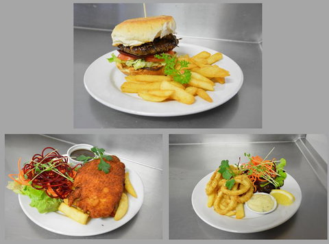 The Pub With No Beer - Restaurants Sydney 3