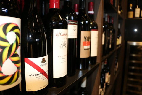 V -wall Tavern Blue Water Brasserie - Restaurants Sydney 2