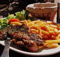 Lake Macquarie Hotel - Restaurants Sydney