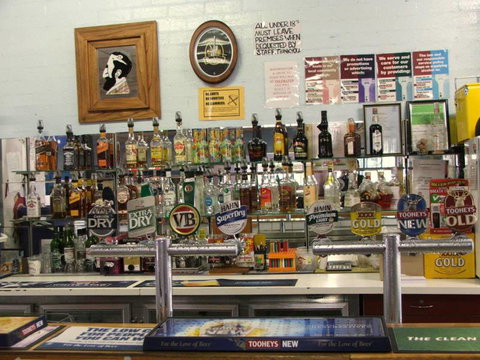 Old Bar Tavern - Restaurants Sydney 2
