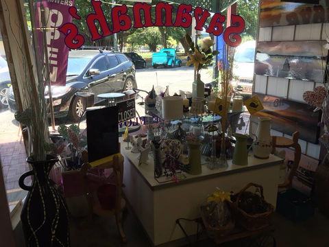 Savannah’s Gifts, Cafe & Flowers - Restaurants Sydney 0