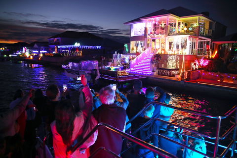 Christmas Lights Cruise - Restaurants Sydney 0