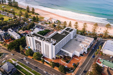 New Years Eve Party - Novotel Wollongong Northbeach - Restaurants Sydney 0
