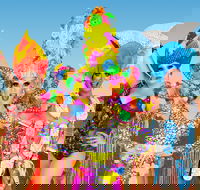 Prada's Priscillas An all-male revue - Restaurants Sydney