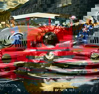 Aussie Rock Show The Retro Girls Club Boutique Hotel - Restaurants Sydney