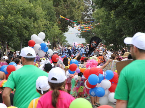 Campbelltown City Festival Of Fisher's Ghost - Restaurants Sydney 1