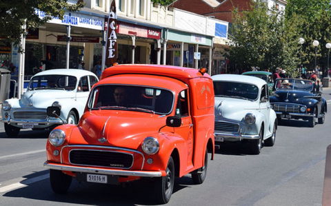 Corowa Rotary Federation Festival Parade - Restaurants Sydney 2