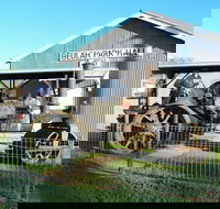 Eulah Creek Antique and Machinery Day - Restaurants Sydney