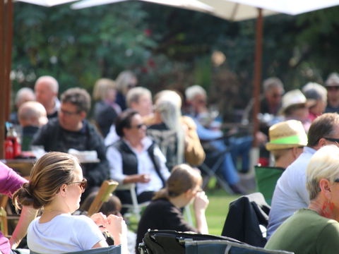 Music In The Gardens - Mitch King - Restaurants Sydney 1