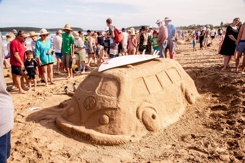 Broulee New Year's Eve Sandcastles And Sculptures - Restaurants Sydney 2