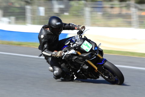 QR Moto Ride Days At Queensland Raceways! - Restaurants Sydney 2