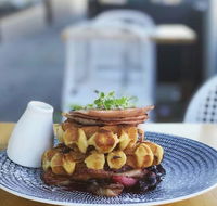 Explorers Restaurant - Restaurants Sydney