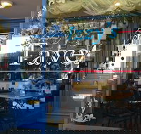 Izzys Tavern - Restaurants Sydney