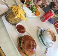 Supreme Bar and Restaurant - Restaurants Sydney