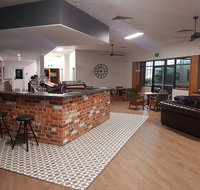 West Peak Hotel - Restaurants Sydney