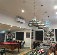 Hearn's Meredith Hotel - Restaurants Sydney