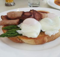 Hughzies Lakeside Brasserie - Restaurants Sydney