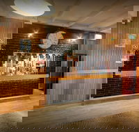 Lake Macquarie Hotel - Restaurants Sydney