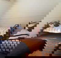 Family Hotel - Restaurants Sydney