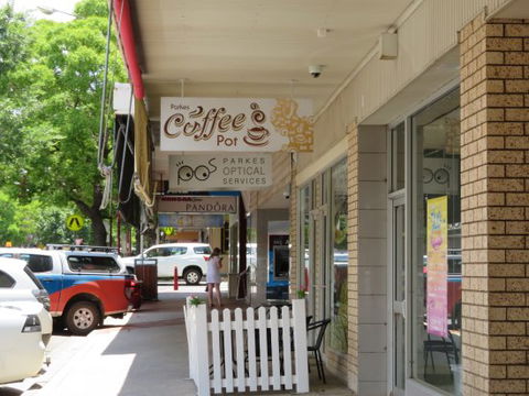 Parkes Coffee Pot - Restaurants Sydney 0