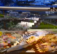 V-Wall Tavern - Restaurants Sydney