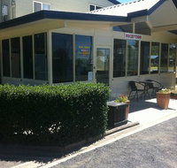 Poplar Caravan Park  Harry's Snack Shack