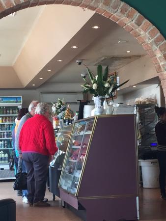 Merriwa Cakes & Pastries - Restaurants Sydney 0