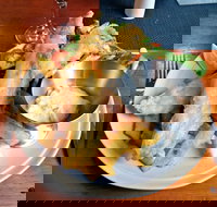 Ellalong Hotel Pizza and Restaurant - Restaurants Sydney