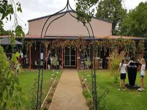 Red Earth Estate Dumpling House - Restaurants Sydney 1