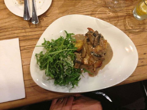 Derrimut Skyes Bistro - Sunshine Golf Club - Restaurants Sydney 0