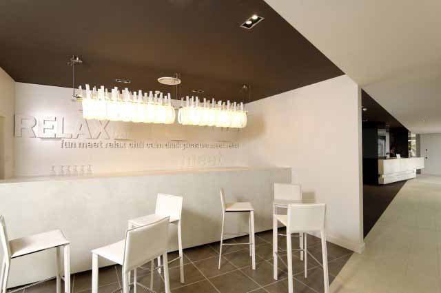 Fat Arnie Restaurant  Bar - Royal Pacific Hotel Lane Cove North