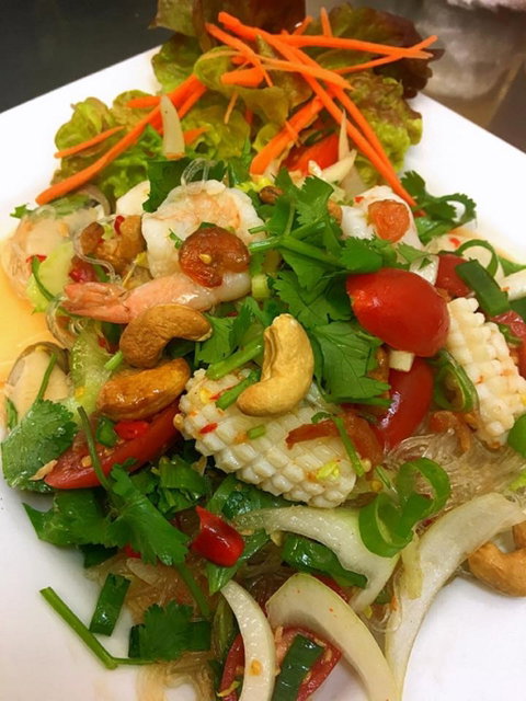 S & T Thai Gourmet Cafe - Restaurants Sydney 0
