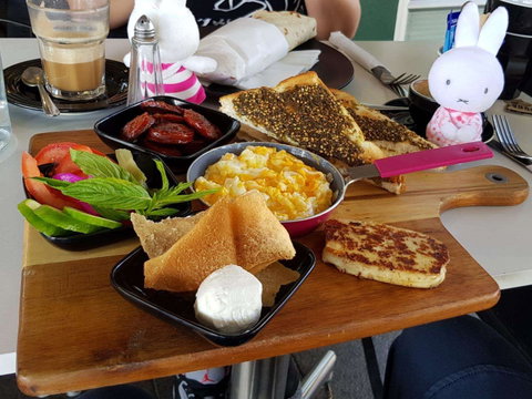 Dilly's Cafe - Restaurants Sydney 0