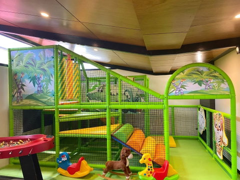Cazalys Palmerston Club - Restaurants Sydney 1