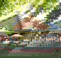 Pipers By The Lake - Restaurants Sydney