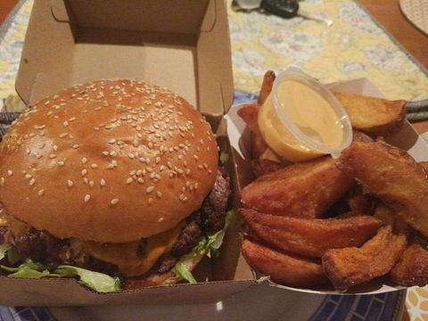 Zigzag Burgers N' Salads - Restaurants Sydney 0